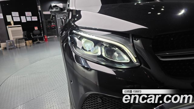 Mercedes-Benz GLC-Class 2019 — photo 8