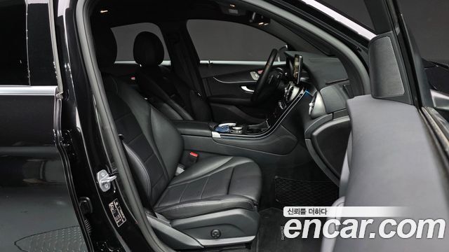 Mercedes-Benz GLC-Class 2019 — photo 16