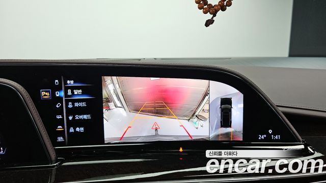 Cadillac Escalade 2023 — photo 14