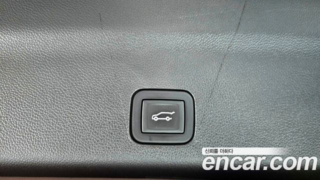 Cadillac Escalade 2023 — photo 16