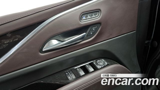 Cadillac Escalade 2023 — photo 19