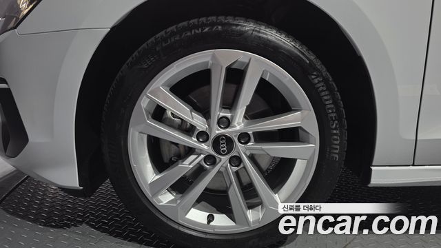 Audi A3 2022 — photo 5