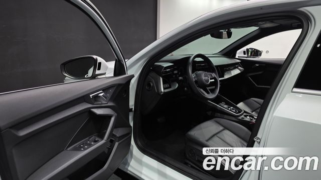 Audi A3 2022 — photo 13