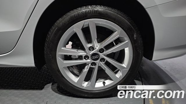 Audi A3 2022 — photo 7