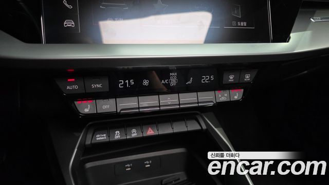 Audi A3 2022 — photo 30