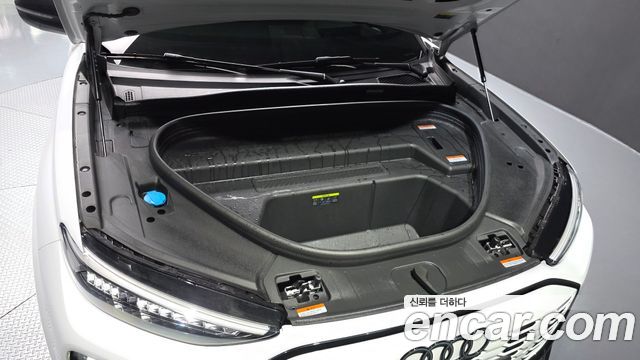 Audi SQ6 e-tron 2025 — photo 6