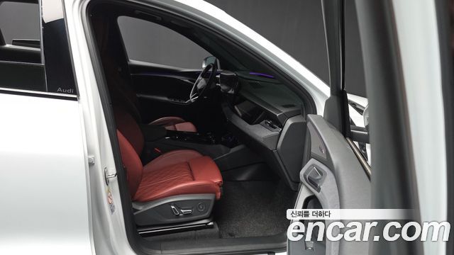 Audi SQ6 e-tron 2025 — photo 17