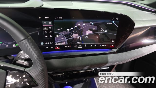 Audi SQ6 e-tron 2025 — photo 19
