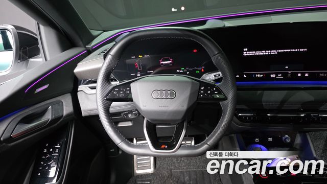 Audi SQ6 e-tron 2025 — photo 20