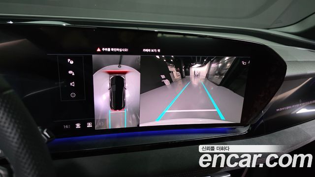 Audi SQ6 e-tron 2025 — photo 21