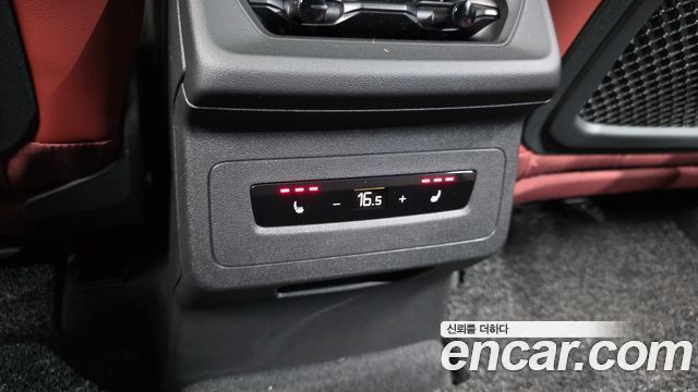 Audi SQ6 e-tron 2025 — photo 25