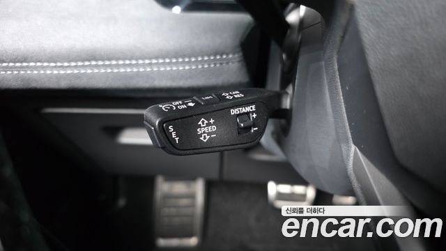 Audi SQ6 e-tron 2025 — photo 30