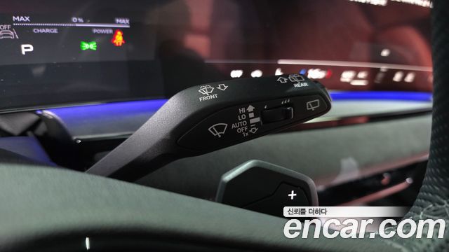 Audi SQ6 e-tron 2025 — photo 31