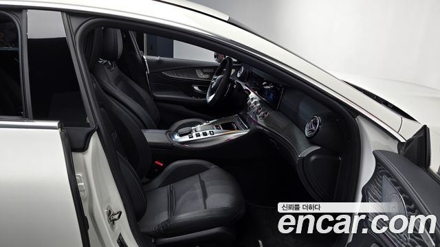 Mercedes-Benz AMG GT 2024 — photo 16