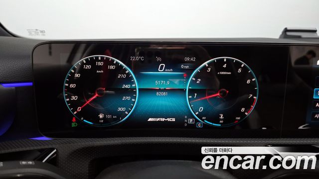 Mercedes-Benz A-Class 2021 — photo 11