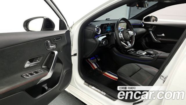 Mercedes-Benz A-Class 2021 — photo 13