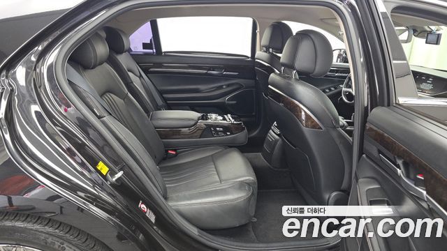 Genesis G90 2019 — photo 18