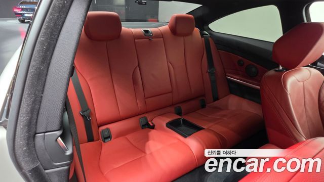 BMW 4-Series 2020 — photo 18