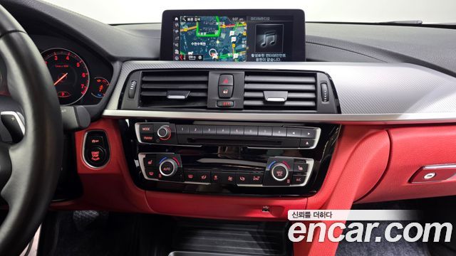 BMW 4-Series 2020 — photo 20