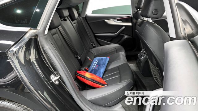 Audi A5 2022 — photo 17