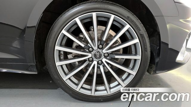 Audi A5 2022 — photo 7