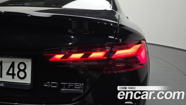Audi A5 2022 — photo 9