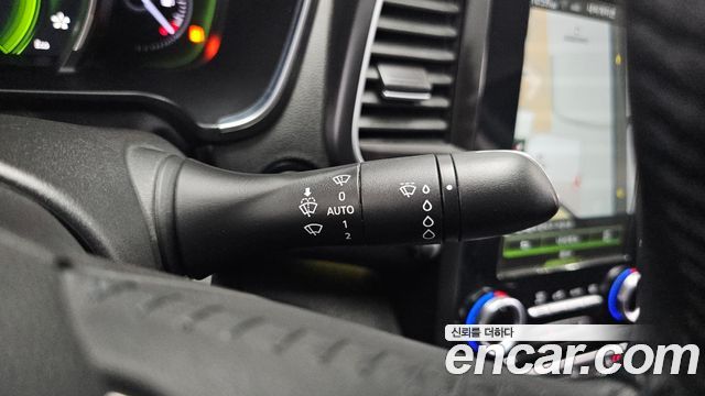 Renault Korea SM6 2016 — photo 27