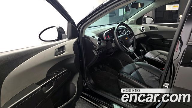 Chevrolet Korea Aveo 2017 — photo 10