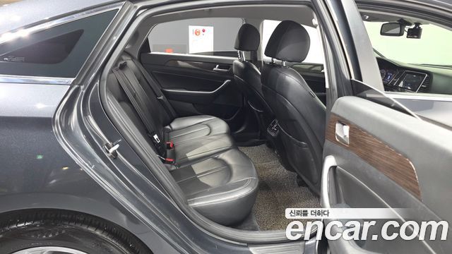 Hyundai Sonata 2018 — photo 18