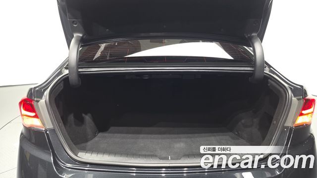Hyundai Sonata 2018 — photo 26