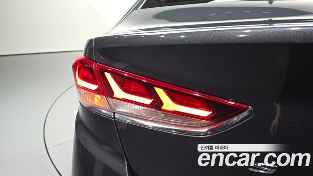 Hyundai Sonata 2018 — photo 9