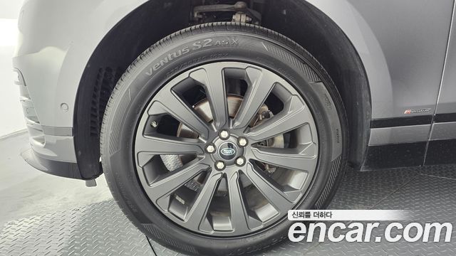 Land Rover Range Rover Velar 2018 — photo 5