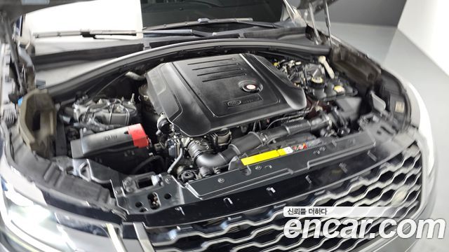Land Rover Range Rover Velar 2018 — photo 6