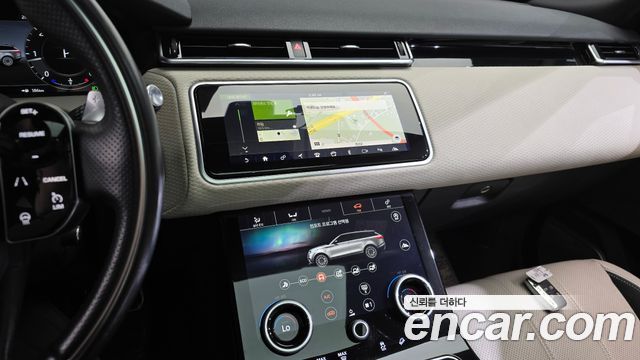 Land Rover Range Rover Velar 2018 — photo 18