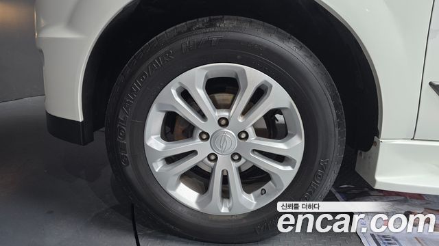 KG Mobility KORANDO 2015 — photo 5