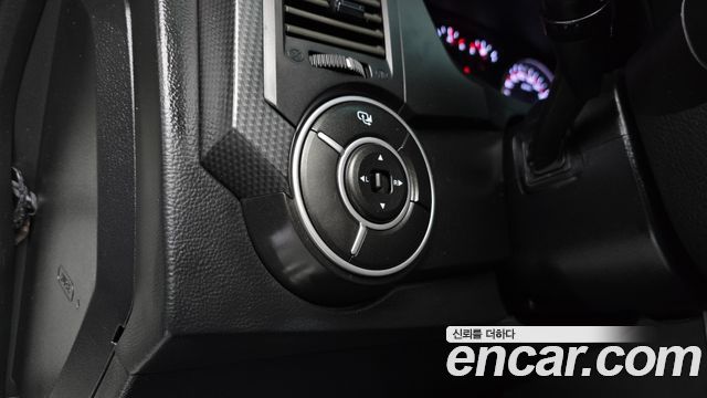 KG Mobility KORANDO 2015 — photo 22