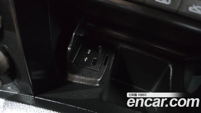 KG Mobility KORANDO 2015 — photo 29
