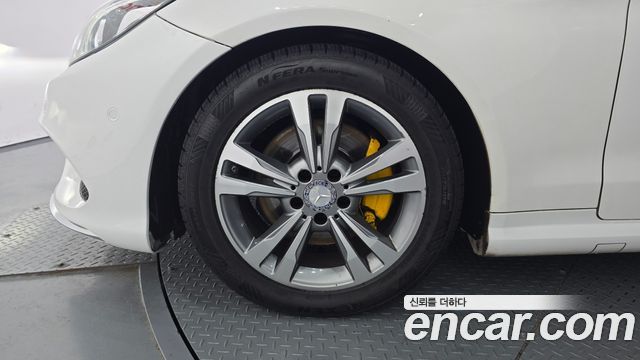 Mercedes-Benz E-Class 2014 — photo 5