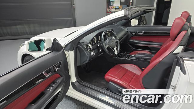 Mercedes-Benz E-Class 2014 — photo 10