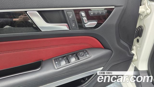 Mercedes-Benz E-Class 2014 — photo 14