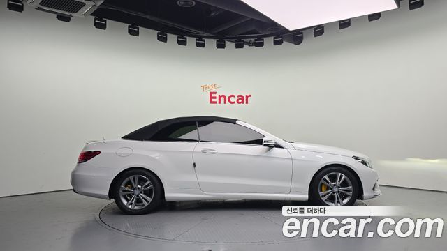 Mercedes-Benz E-Class 2014 — photo 19