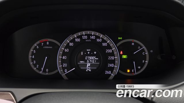 Honda Accord 2017 — photo 11