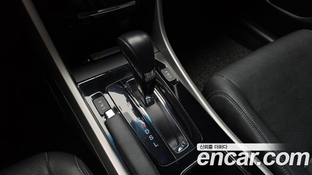 Honda Accord 2017 — photo 12