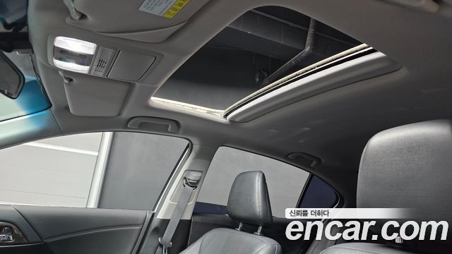 Honda Accord 2017 — photo 30