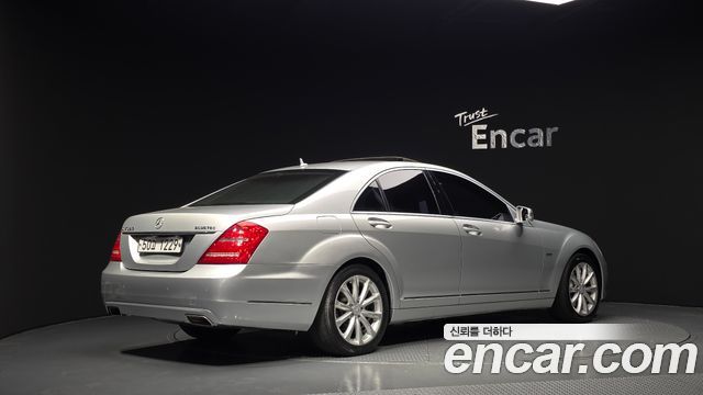 Mercedes-Benz S-Class 2012 — photo 2