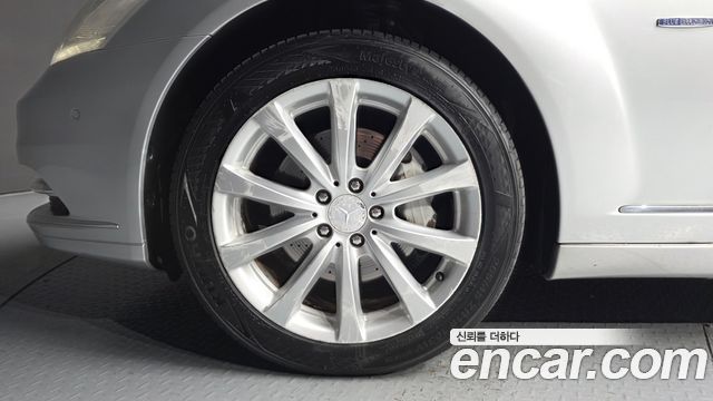 Mercedes-Benz S-Class 2012 — photo 5