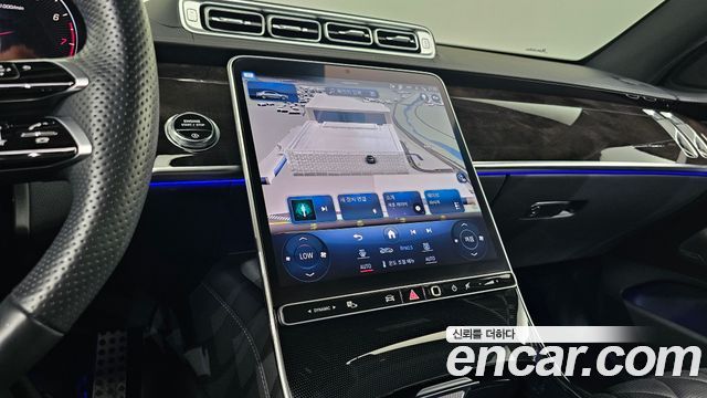 Mercedes-Benz S-Class 2023 — photo 18