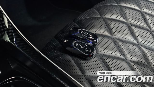 Mercedes-Benz S-Class 2023 — photo 21