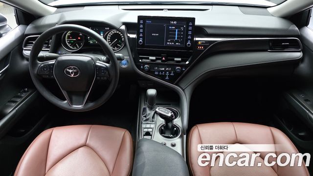 Toyota Camry 2024 — photo 10