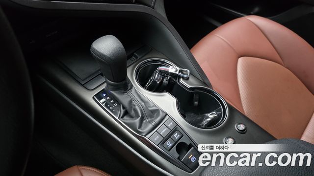 Toyota Camry 2024 — photo 12